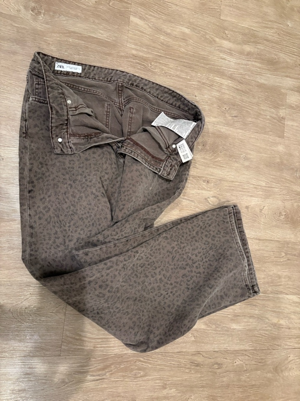 Zara Brown Leopard-Print Wide Leg Jeans - Picture 4 of 9
